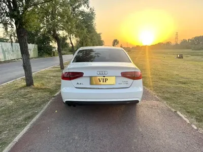 Audi A4L 2015, 99000 км, за 41800 CNY