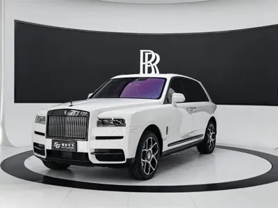Rolls-Royce Cullinan 2023, 11000 км, за 5890000 CNY - фото 1