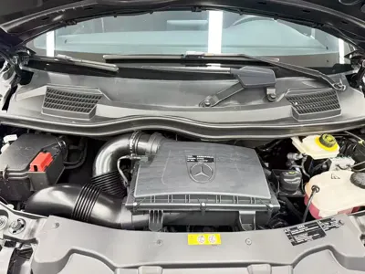 Mercedes-Benz V-Class 2019, 80000 км, за 188800 CNY - фото 32