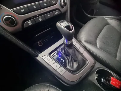 Hyundai Avante 2018, 122169 км, за 8900000 KRW - фото 10