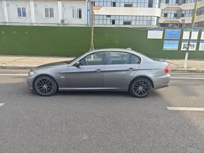 BMW 3 Series 2010, 96000 км, за 20700 CNY