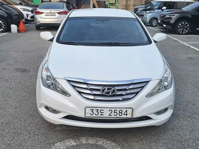 Hyundai Sonata 2010, 166000 км, за 2690000 KRW