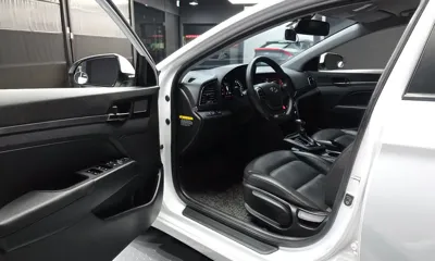 Hyundai Avante 2018, 76209 км, за 10250000 KRW - фото 10
