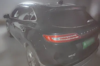 Lincoln MKC 2017, 95100 км, за 50420.54 CNY