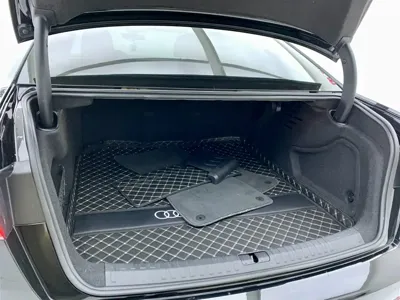 Audi A6L 2024, 38100 км, за 239800 CNY - фото 8