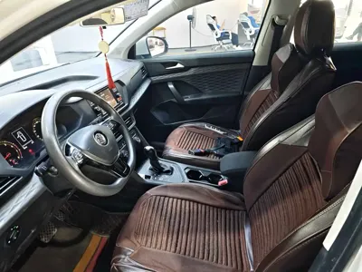 Volkswagen Tharu 2020, 66000 км, за 60800 CNY