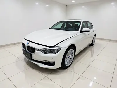 BMW 3 Series 2018, 110500 км, за 71400 CNY - фото 2
