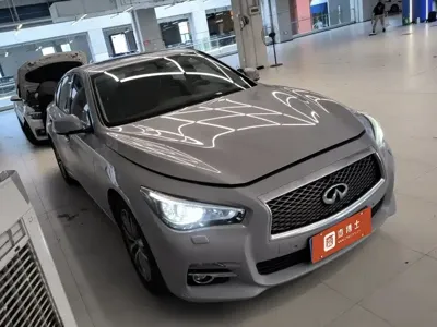 Infiniti Q50L 2016, 97000 км, за 45800 CNY