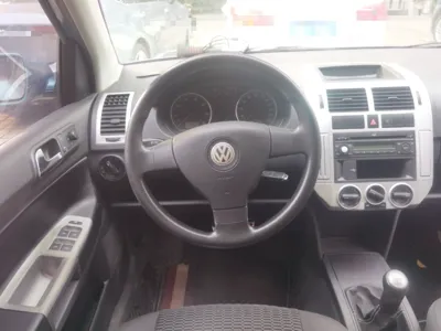 Volkswagen Polo 2009, 142500 км, за 15839.21 CNY - фото 11