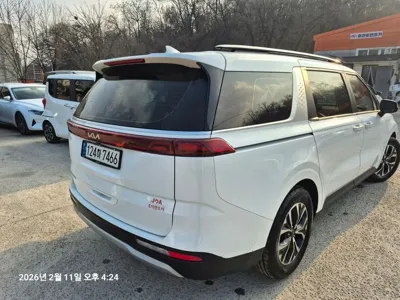 Kia Canival 2023, 87100 км, за 99990000 KRW
