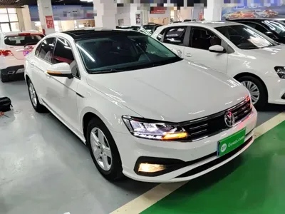 Volkswagen Lamando 2022, 28000 км, за 71800 CNY