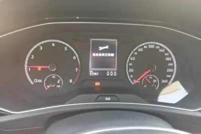 Volkswagen T-Roc 2018, 68000 км, за 71598.65 CNY - фото 20