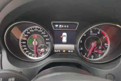 Mercedes-Benz GLA AMG 2017, 73900 км, за 97741.2 CNY - фото 11