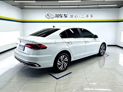 Volkswagen Bora 2025, 9300 км, за 69800 CNY
