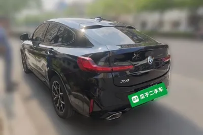 BMW X4 2022, 28200 км, за 211227.9 CNY