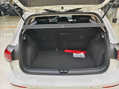 Volkswagen Golf 2021, 31200 км, за 80800 CNY - фото 8