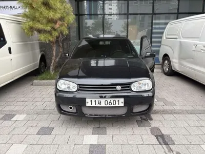 Volkswagen Golf · 2003 год