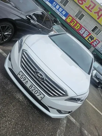 Hyundai Sonata · 2015 год
