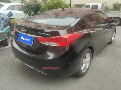 Hyundai Elantra Langdong 2012, 81100 км, за 15900 CNY