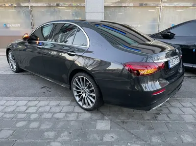 Mercedes-Benz E-Class 2022, 61500 км, за 36800000 KRW