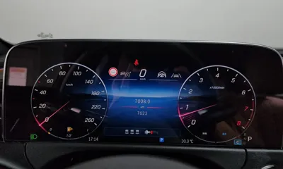 Mercedes-Benz E-Class 2026, 7023 км, за 99990000 KRW - фото 8