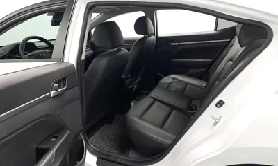 Hyundai Avante 2019, 58941 км, за 11900000 KRW - фото 12