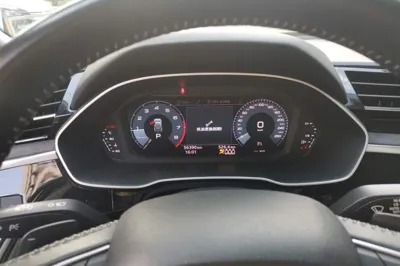 Audi Q3 2019, 56300 км, за 90514.96 CNY - фото 11