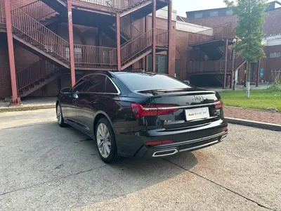 Audi A6L 2020, 44000 км, за 190000 CNY