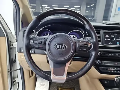 Kia Canival 2016, 131513 км, за 15500000 KRW - фото 9