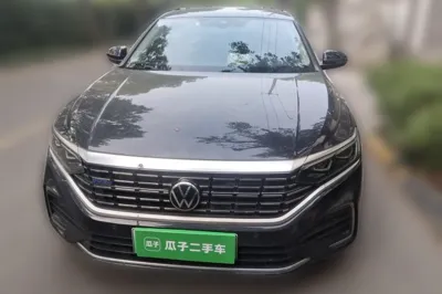 Volkswagen Passat New Energy 2022, 35300 км, за 114471 CNY