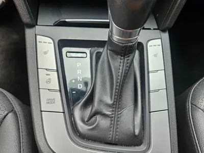 Hyundai Avante 2017, 129069 км, за 8300000 KRW - фото 8