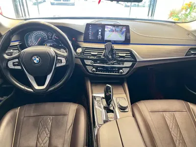 BMW 5 Series 2018, 135000 км, за 119800 CNY - фото 10