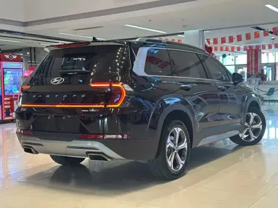 Hyundai Santa Fe 2023, 46000 км, за 112800 CNY