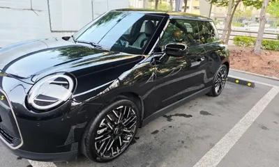 MINI Cooper · 2024 год