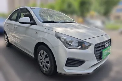 Hyundai Verna (older generation) 2017, 33900 км, за 25680.81 CNY - фото 9