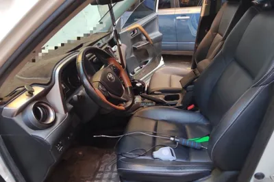 Toyota RAV4 2016, 100700 км, за 73613.32 CNY - фото 14