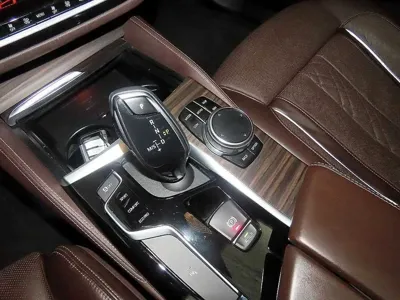 BMW 5-Series 2018, 323958 км, за 13200000 KRW - фото 12