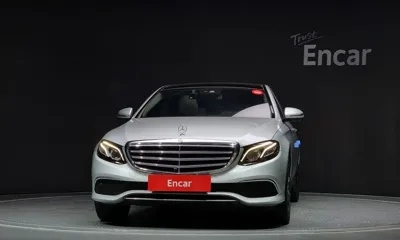 Mercedes-Benz E-Class 2017, 103781 км, за 22490000 KRW