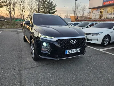 Hyundai Santafe 2019, 93200 км, за 19800000 KRW