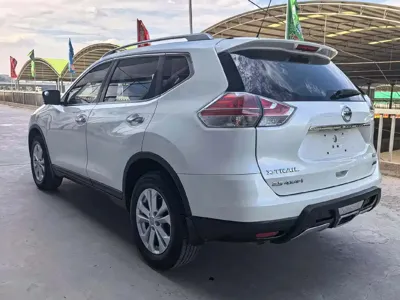 Nissan X-Trail 2016, 118000 км, за 49800 CNY