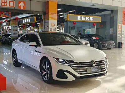 Volkswagen CC 2023, 40000 км, за 119800 CNY