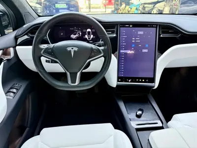 Tesla Model X 2019, 158000 км, за 228000 CNY - фото 9