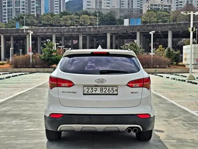 Hyundai Santafe 2015, 147617 км, за 9990000 KRW