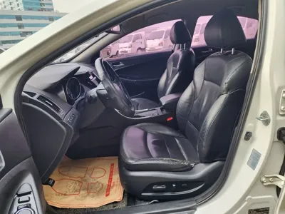 Hyundai Sonata 2012, 218198 км, за 2990000 KRW - фото 9