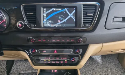 Kia Canival 2019, 124999 км, за 12500000 KRW - фото 14