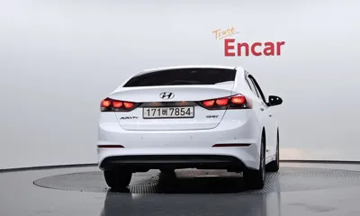 Hyundai Avante 2017, 151862 км, за 6800000 KRW