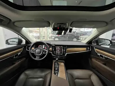 Volvo S90 2020, 110000 км, за 115000 CNY - фото 14