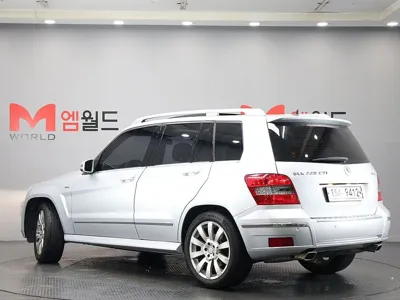 Mercedes-Benz GLK-Class 2010, 83000 км, за 7900000 KRW - фото 4