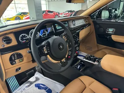 Rolls-Royce Phantom 2021, 4300 км, за 570000000 KRW