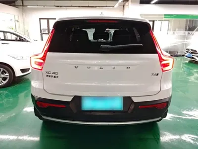 Volvo XC40 2021, 84100 км, за 92700 CNY